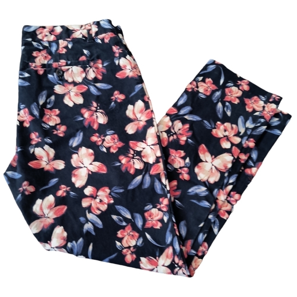 Khakis By GAP Floral Slim City Cropped Pants Size 8